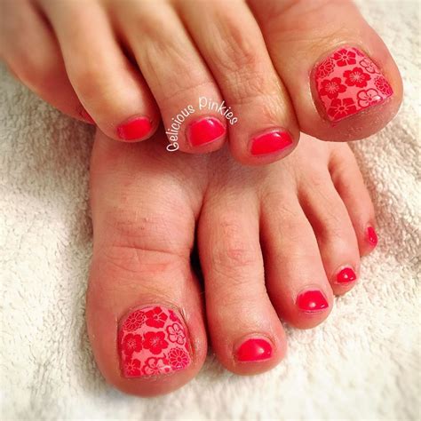 56 Adorable Toe Nail Designs For Summer 2017
