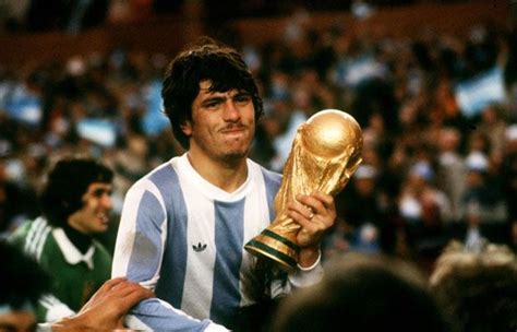 Daniel Passarella After Argentina S 1978 World Cup Win Get Your
