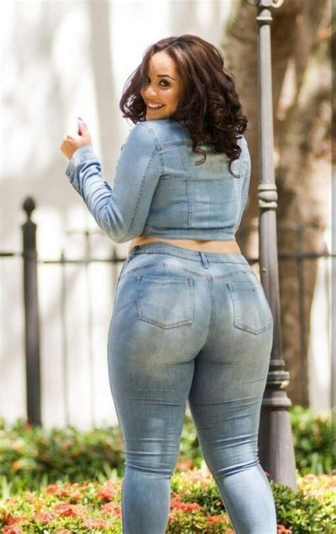 Pin By Steve Johnson On Tight Jeans Addicted Curvy Girl Fashion