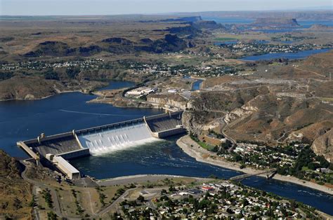 grand coulee dam  town  coulee dam