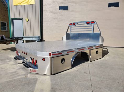 aluminum skirted truck body    ale truck beds