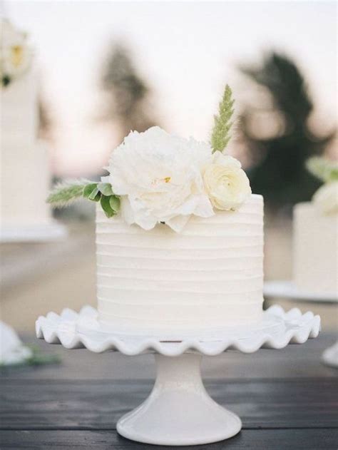 white single tier wedding cake colorful wedding cakes tiered