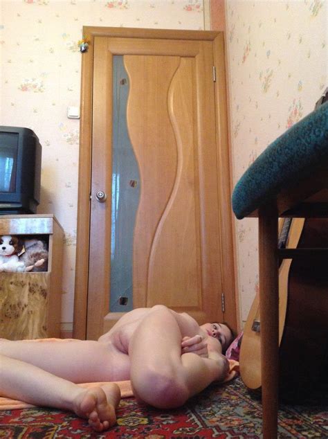 russian amateur teen selfshot at her room russian sexy girls