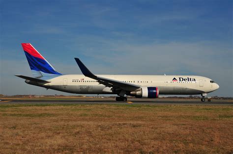 Delta Adds Its First 767 300 With Winglets World Airline