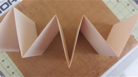 accordion fold mini album crafts  paper tutorial
