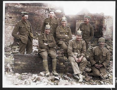 striking colourised images show british soldiers   frontline  ww media drum world