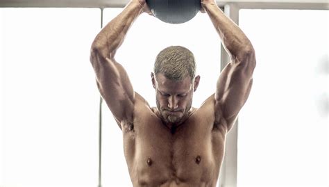 Black Sails Tom Hopper Is Totally Ripped In Insane Shirtless Photos
