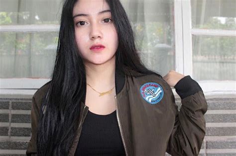 bidadari cantik elok rupawan gadis cantik wanita cantik