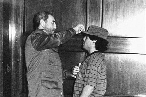 Cuando Maradona Enseñó A Fidel Castro A Tirar Penaltis