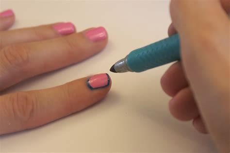 blushing basics easy outline nails diy