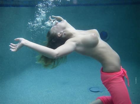 Underwater Erotic Pics 55 Pic Of 78