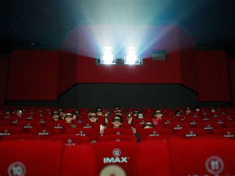 bioskop  jakarta dibuka  ruangan bisa dirental sekeluarga tagar