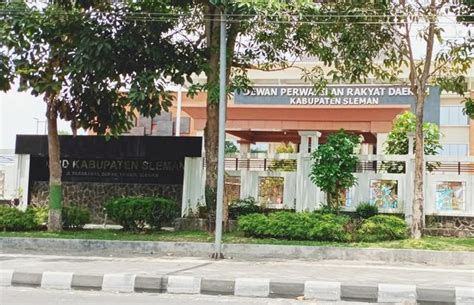 gedung dprd sleman digerayangi maling  unit kamera raib yogya pos