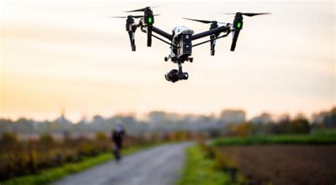 drone pilots  hourly  salary data  estimates