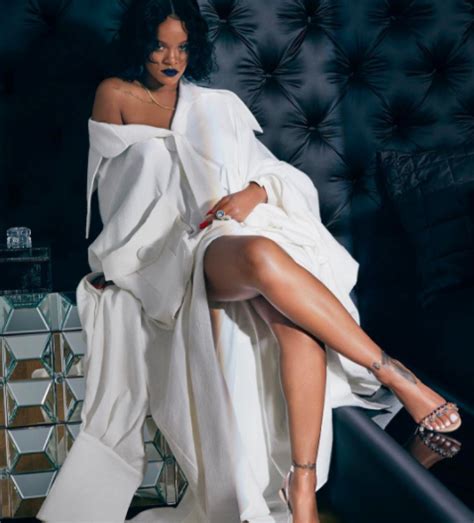 Rihanna’s Sexiest Instagram Photos Rihanna’s Sexy