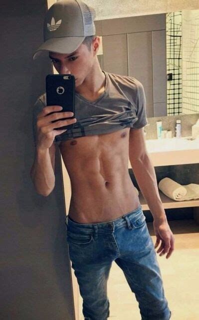 shirtless male hot guy lifted up shirt abs in jeans selfie photo 4x6