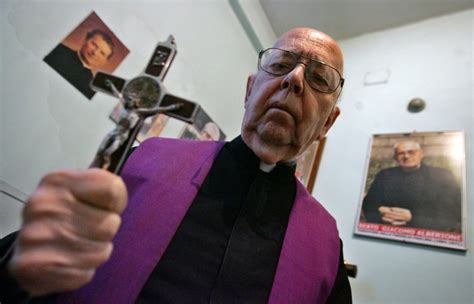 gabriele amorth roman catholic priest    vaticans exorcist