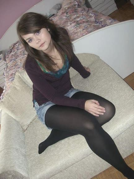 candid feet pantyhose pictures