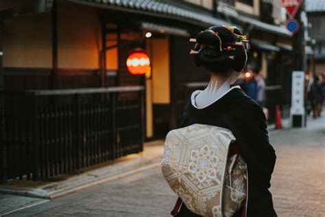 geisha history  geisha     today japan  travel blog
