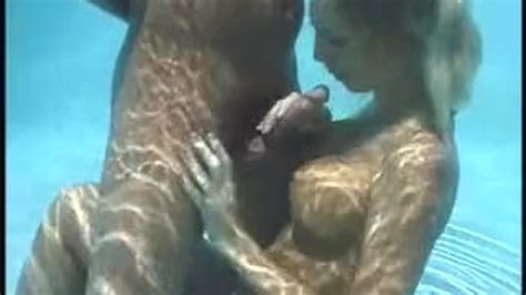busty blonde blowjob underwater topless while holding breath thumbzilla
