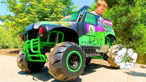 ride  toy grave digger monster truck  grave digger toy  kids