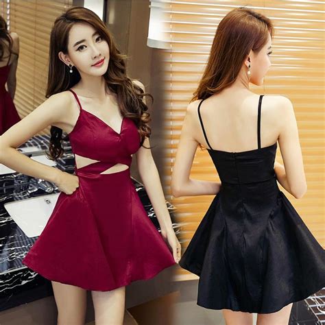 2020 Korean Summer Sexy Nightclub Slim Sleeveless Low Cut Halter Dress