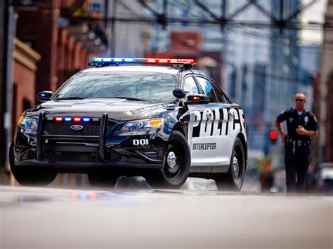 ford police cruisers  tattle  cops drive  jerks wired