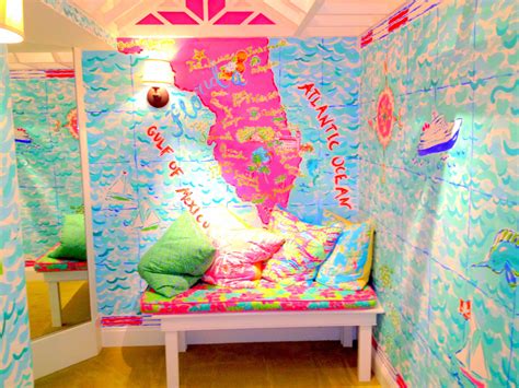 my happy place lilly pulitzer dressing room at st armands lilly store