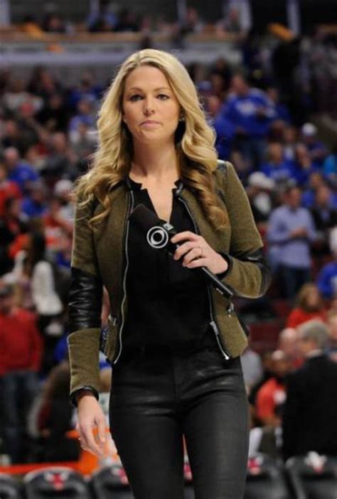say hello to the hottest sportscasters in the usa 59 pics