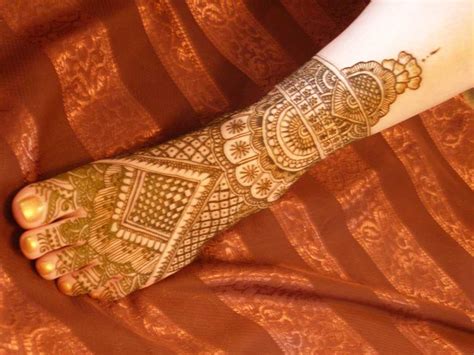 Top Pakistani Mehndi Designs For Feet Pakistani Foot Henna Designs