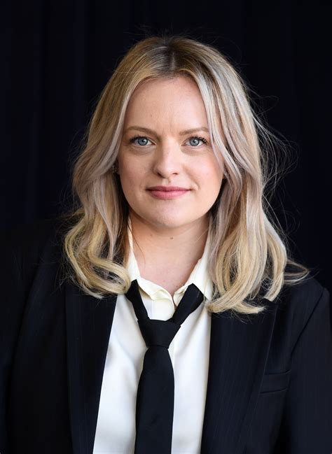 elisabeth moss on ‘invisible man turn off the lights turn up the