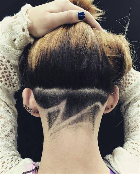 Cool Undercut Wave Pattern For Women Undercut Hairstyles Undercut