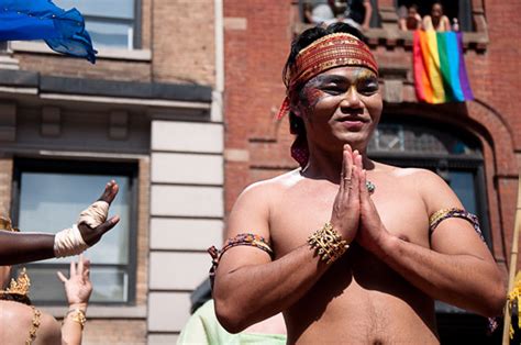 photos of the 2011 toronto pride parade