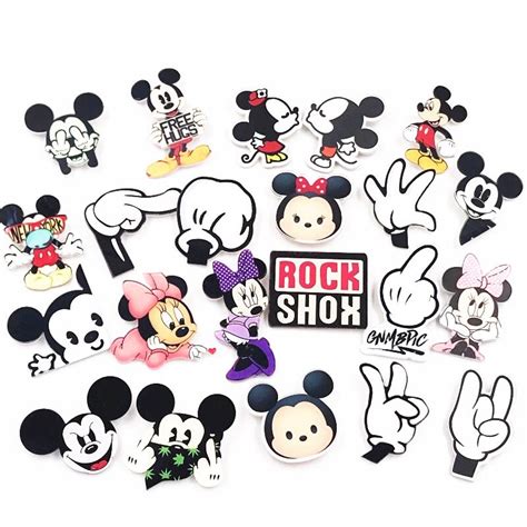 1pcs cute cartoon mickey pins acrylic badges cartoon icons on the