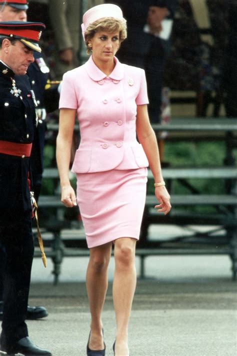 Princess Diana S Most Iconic Style Moments From Revenge