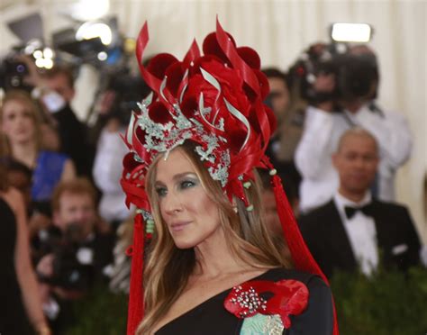 sarah jessica parker turns 51 best carrie bradshaw quotes to celebrate sex and the city star