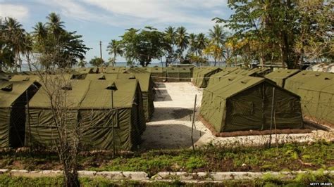 australia refugees detention centre gag angers medics bbc news