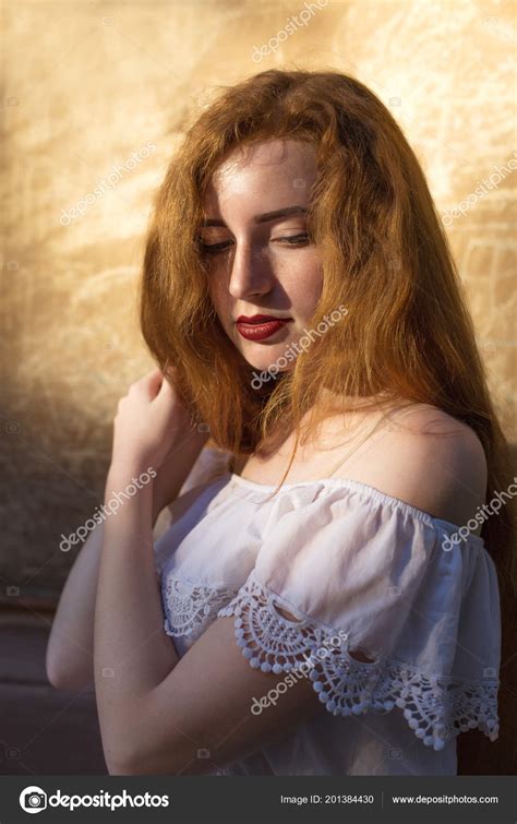 Closeup Portrait Fabulous Redhaired Woman Red Lips Posing Wall Rays