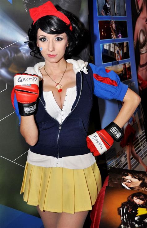 Riddle Snow White Mma Cosplay Nycc 2015 Cosplay Cómic Y