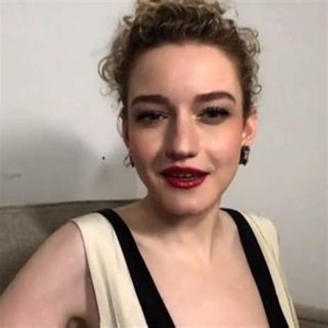 Julia Garner Reveals Her Favorite Thing About Her Character Ruth E