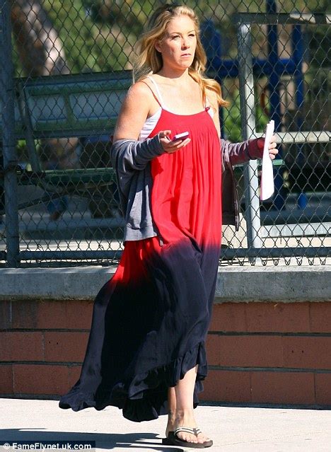 up all night star christina applegate keeps cool in floor length dress daily mail online