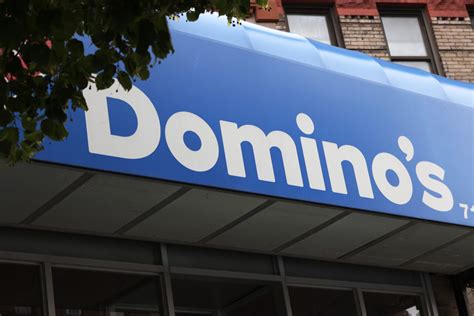dominos  give  bonuses  workers drivers thegrio