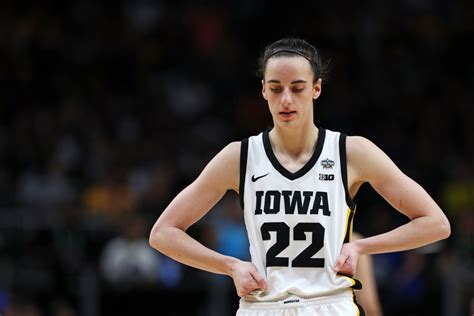 caitlin clark  reportedly dating  college basketball star