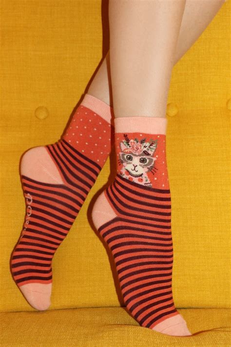 60s floral pussy socks in coral