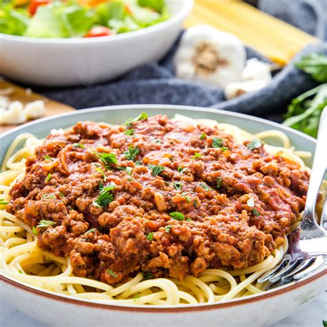 spaghetti  meat sauce easy family meal  busy baker