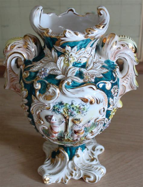 capo  monte capodimonte    vase wcherubs antique price guide details page
