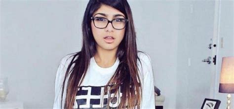 mia khalifa big black hot sex play