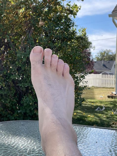 years running  walking barefoot    real toe spread