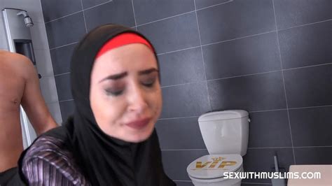 muslim freya dee fuck in the bathroom hd porn c4
