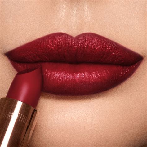 Night Crimson Light Lip Model Deep Red Lipsticks Red Lipstick Shades